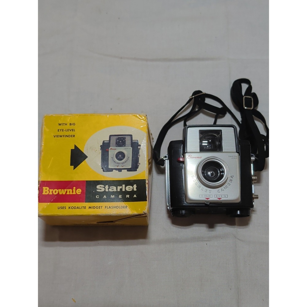 Vintage Kodak Brownie Starlet Camera Dakon Lens Original Box 127 Film Untested
